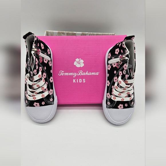 Tommy Bahama Kids Size 10 - Picture 8 of 9